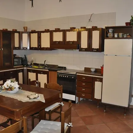 Apartment Basilicata Host To Host - Storia, Mare E Relax - La Casa Che Cercate - Pisticci